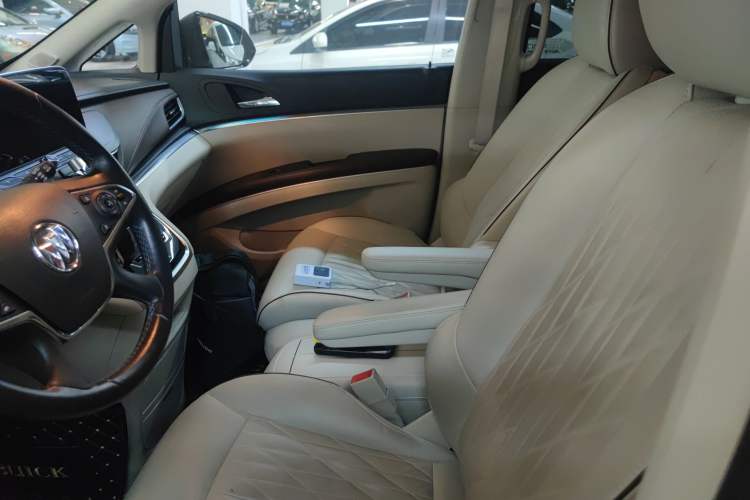 Used Buick GL8 2022 Land Business Class 652T Luxury Model
