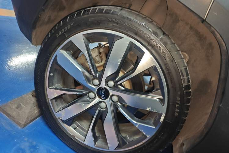 Used  iEVS4 2019 Luxury Smart Enjoyment Model
