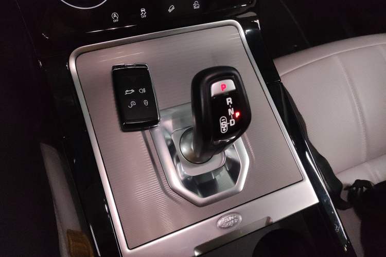 Used Land Rover Range Rover Evoque 2020 249 PS Youth Edition
