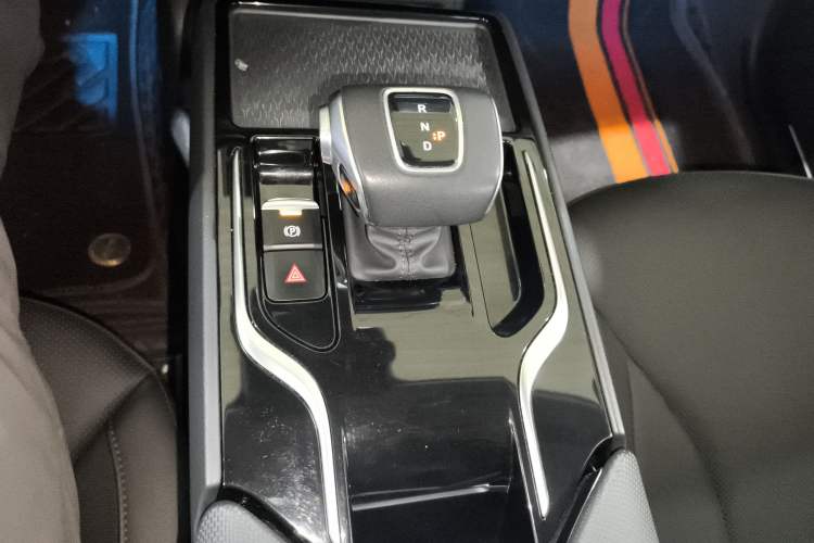 Used Hongqi E-QM5 2024 610 km PLUS
