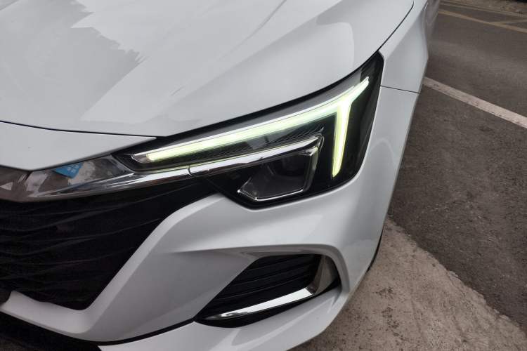 Used Roewe i6 MAX New Energy 2023 EV 420 Skyroof Special Edition
