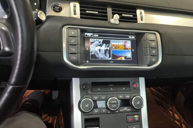 Used Land Rover Range Rover Evoque 2016 2.0T SE Smart Glow Edition
