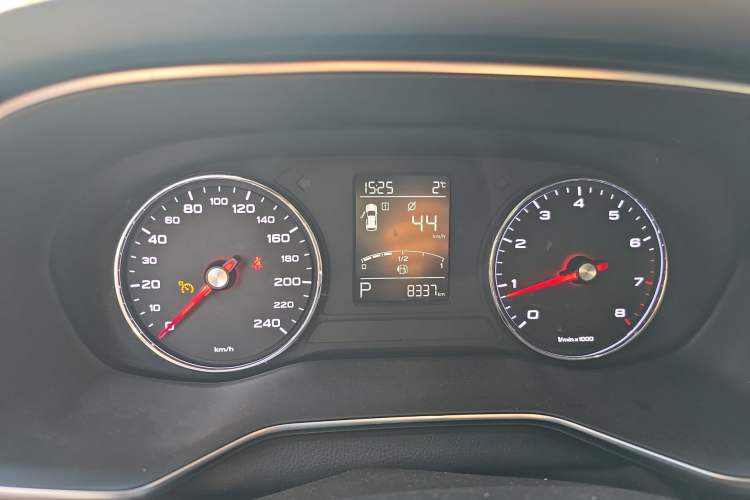 Used Roewe RX8 2019 30T Two-Wheel Drive Supreme Flagship Edition
