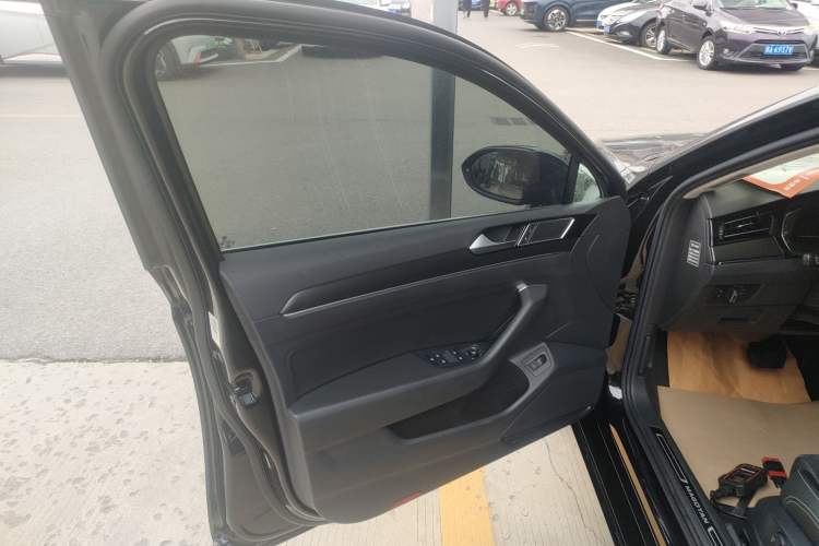 Used Volkswagen Magotan 2020 330TSI DSG Luxury Edition
