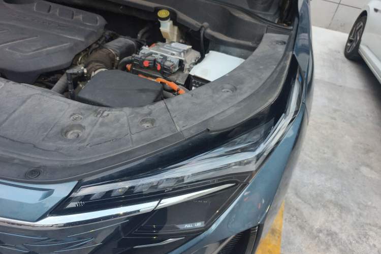 Used Oshan Z6 New Energy 2022 Blue Whale iDD 150KM Flagship PLUS
