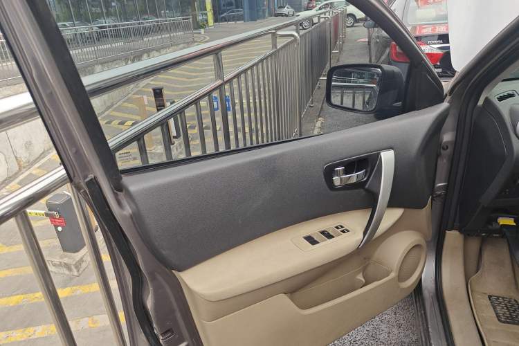 Used Nissan Qashqai 2012 2.0 XL Fire CVT 2WD
