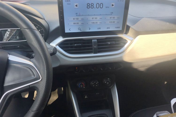 Used Baojun 510 2017 1.5L manual Comfort trim
