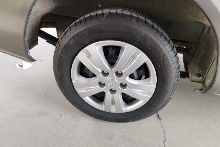 Used FORTHING Lingzhi 2018 M3 1.5L 5-Seat Base Model
