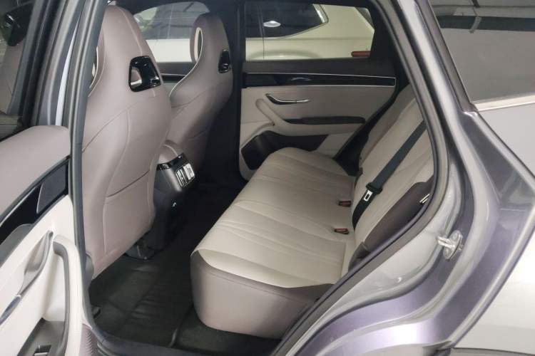 Used BYD Song PLUS New Energy 2025 EV Intelligent Driving Version 520km Premium Model
