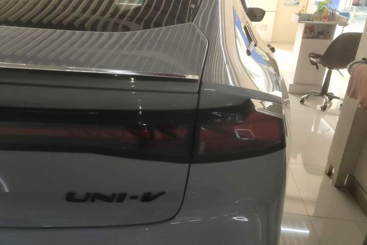 Used Changan UNI-V 2022 2.0T Sporty Version
