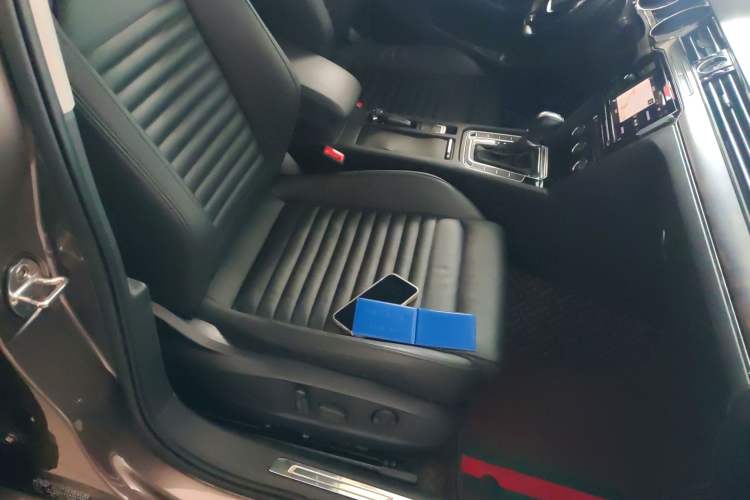 Used Volkswagen Magotan 2019 330TSI DSG Luxury Version China VI Standard
