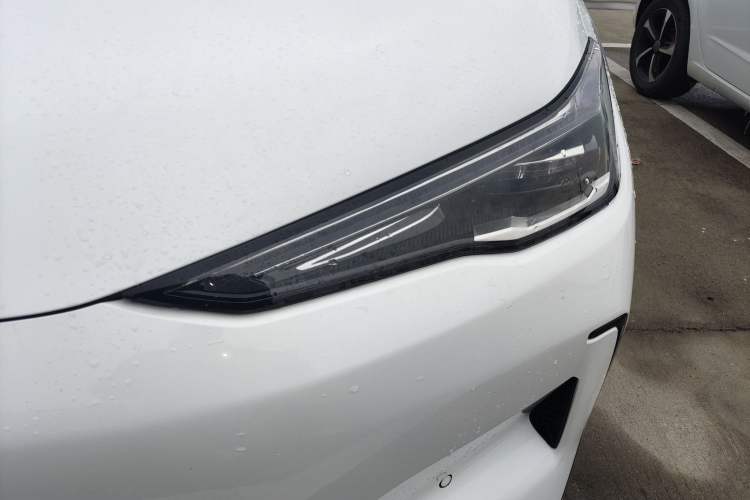 Used  E5 2024 530km Starship Edition