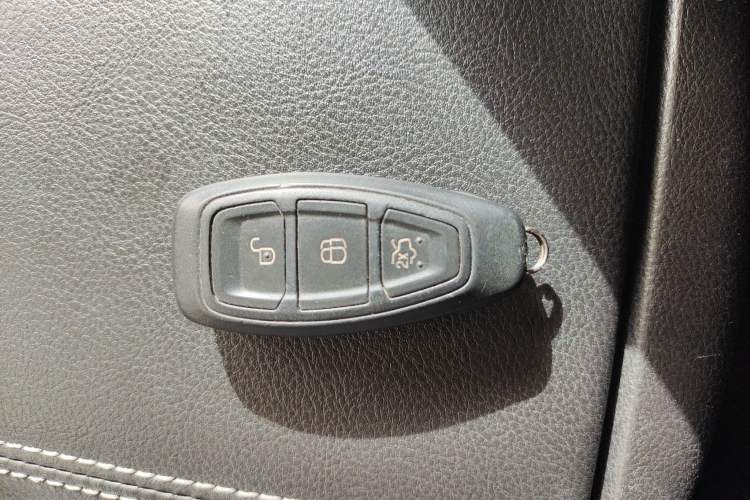 Used Ford Kuga 2015 2.0L GTDi Four-Wheel Drive Prestige Model
