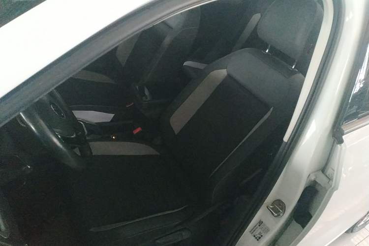 Used Volkswagen T-ROC 2021 Revised Version 280TSI DSG Two-Wheel Drive Elite Connect Edition