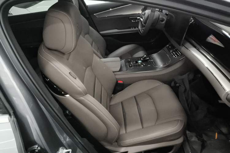 Used BYD Han 2020 EV Long-Range Luxury Model
