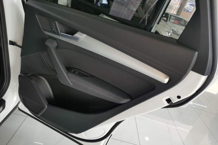 Used Audi Q5L 2020 Updated 40 TFSI Prestige Fashion Edition
