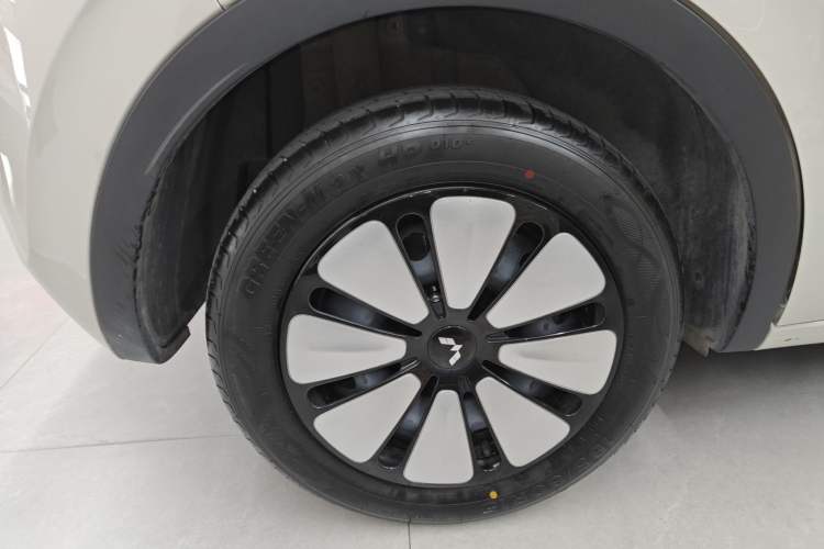 Used Wuling Bingo 2024 333 km Enjoyment Version
