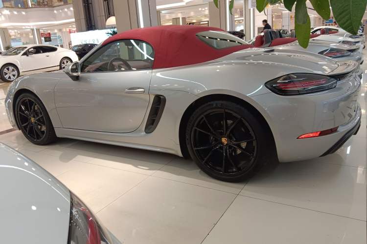 Used Porsche 718 2022 Boxster 2.0T