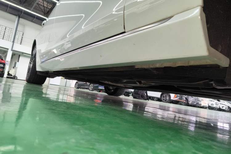 Used Jaguar XFL 2024 2.0T P250 Two-Wheel Drive Prestige Luxury Edition
