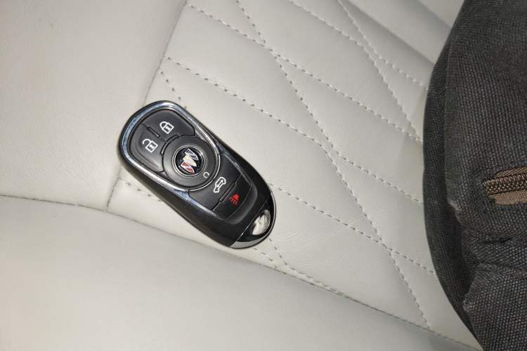 Used Buick GL8 2022 Land Business Class 652T Luxury Model
