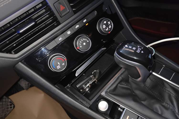 Used Volkswagen Sagitar 2021 280TSI DSG Excellence Edition
