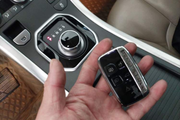 Used Land Rover Range Rover Evoque 2014 2.0T 5-Door YAOZHEN Edition
