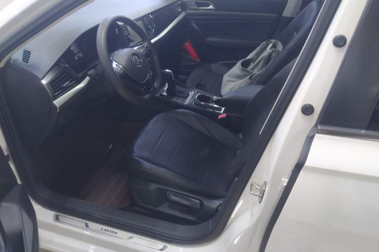 Used Volkswagen Lavida 2018 1.5L Automatic Comfort Edition China V Standard