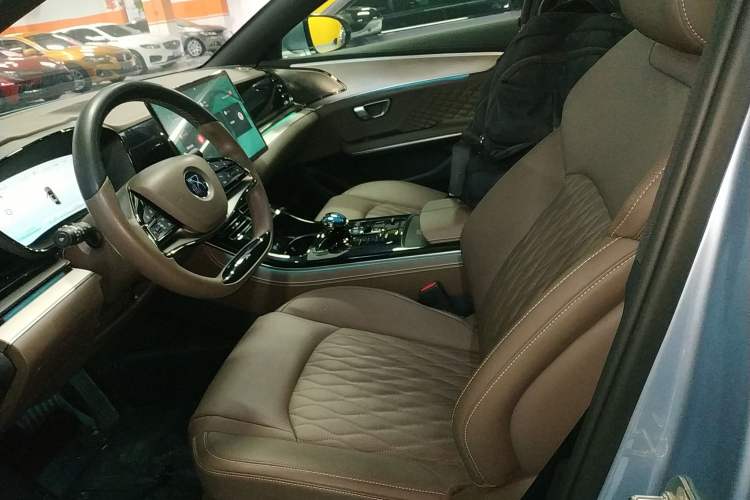 Used BYD Han 2023 EV Champion Edition 605KM Front-Drive Premium Model
