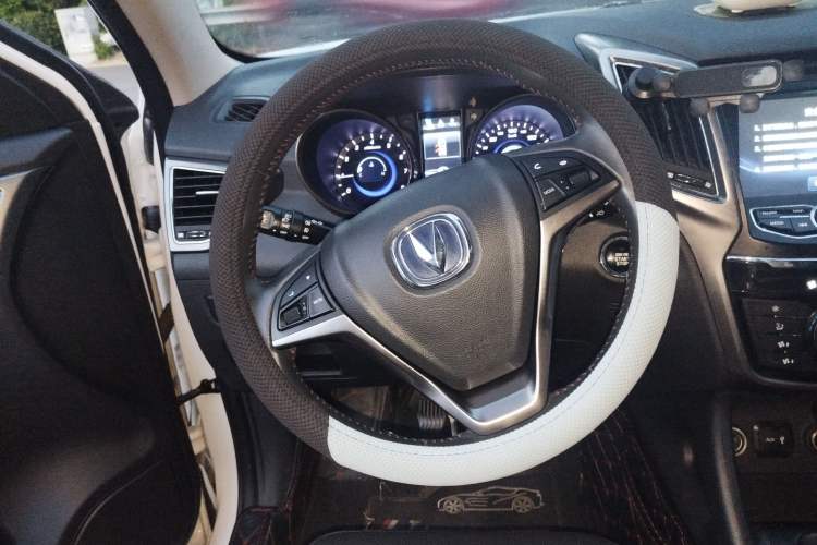 Used Changan CS75 2016 2.0L Manual Luxury Version China V Standard
