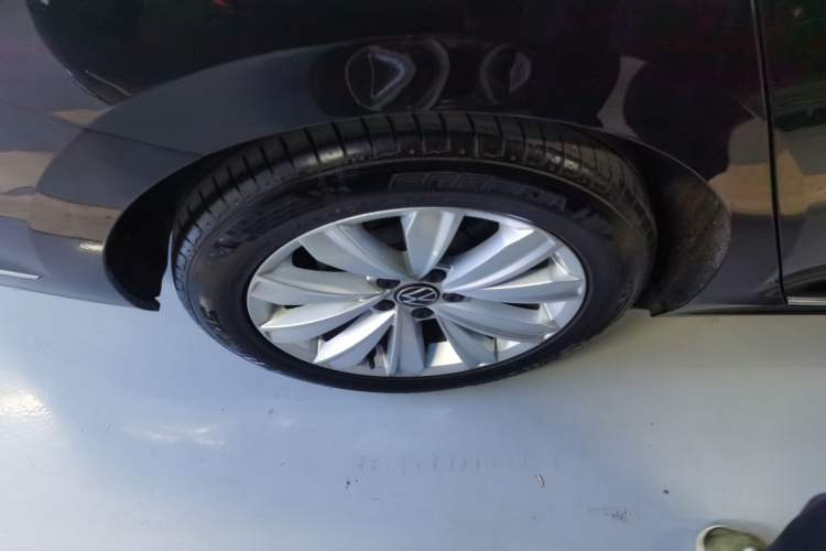 Used Volkswagen Passat 2020 Facelift 330TSI Elite Edition China VI Standard
