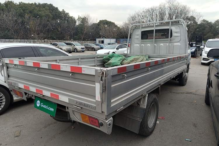 Used Wuling Dragon Truck 2023 2.0L Comfort Version
