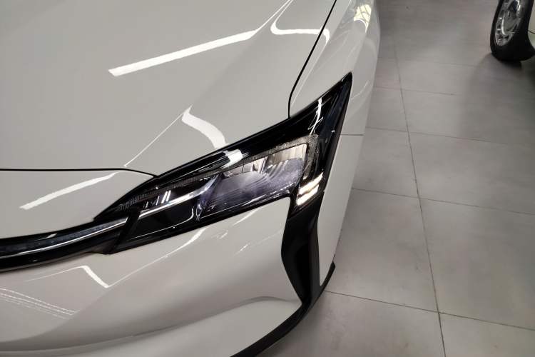 Used Buick Velite 6 2023 430km Range Commuter Version
