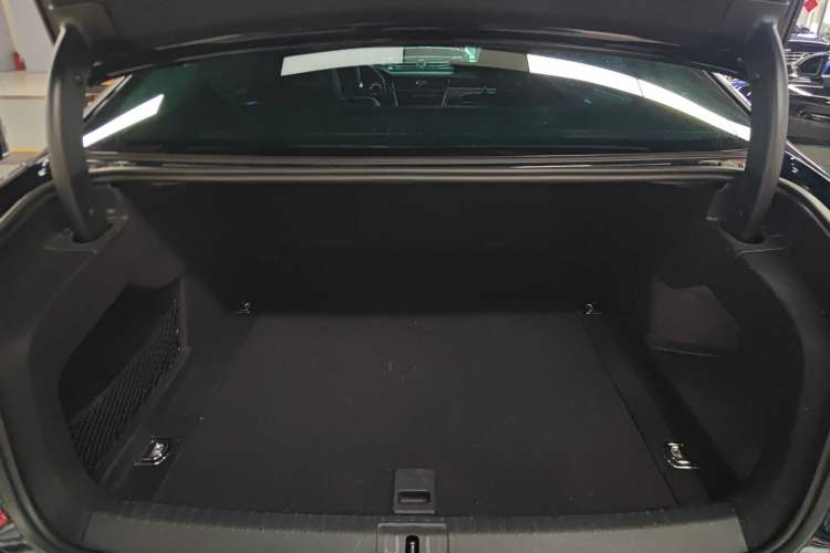 Used Volkswagen Phideon 2021 380TSI Luxury Edition
