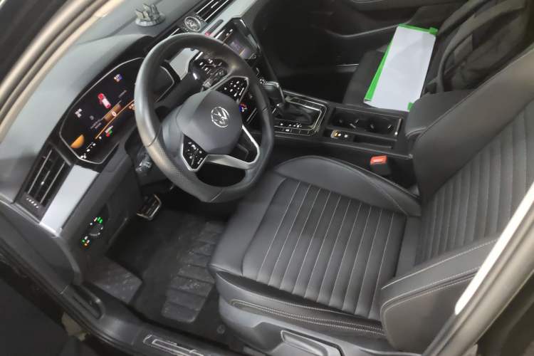 Used Volkswagen Magotan 2025 Zhongxiang Version 280TSI DSG Comfort Edition