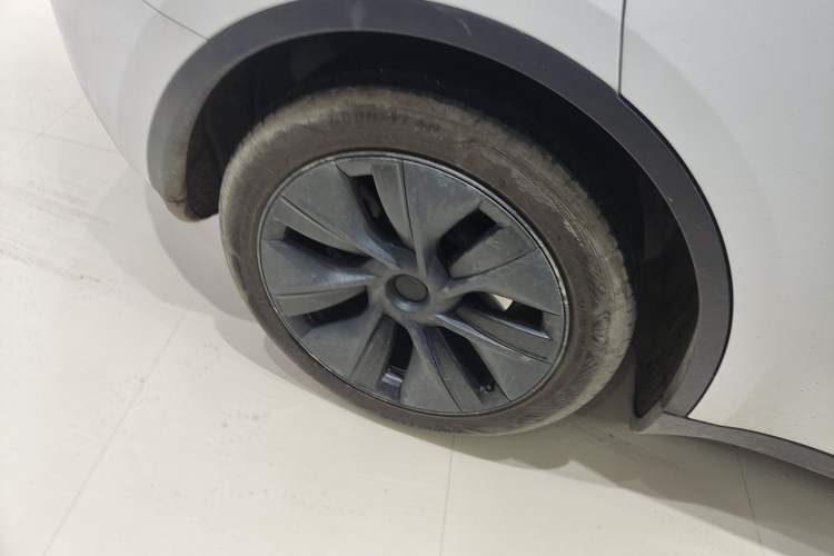 Used Tesla Model Y 2024 Rear-Wheel-Drive Version