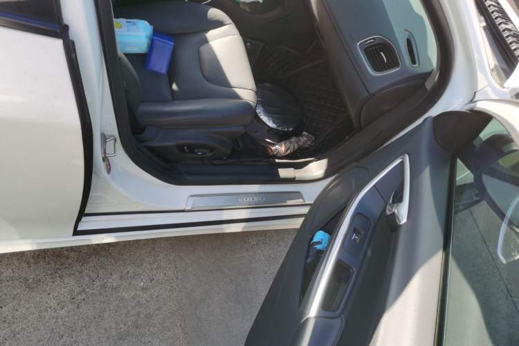 Used Volvo S60 2019 S60L Facelift T5 Intelligent Advanced Edition
