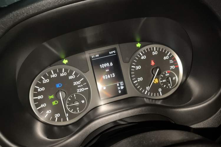 Used Mercedes-Benz Vito 2016 2.0T Business Edition
