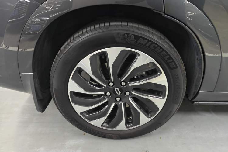 Used Hima AITO M7 2024 1.5T Rear-Drive Plus Version 5 Seats
