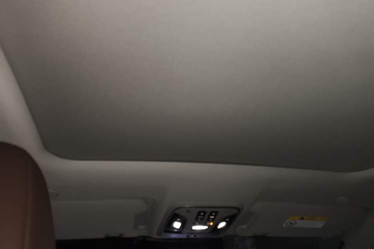 Used Wey VV7 2019 Upgraded Model 2.0T Flagship Version China V Standard
