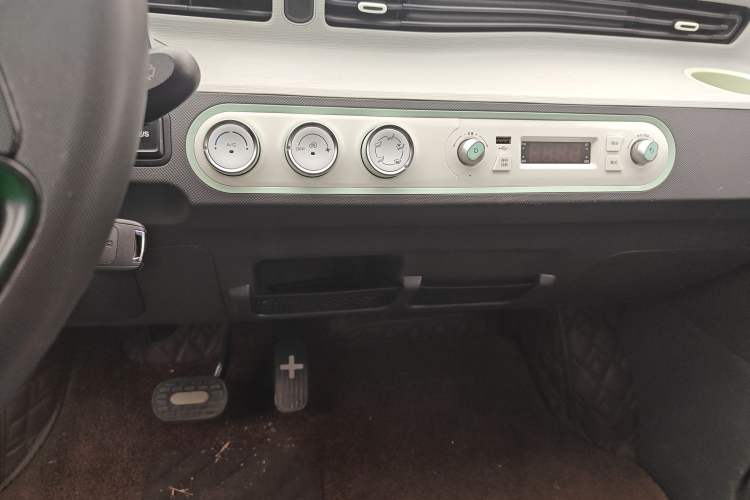 Used Wuling Hongguang MINIEV 2021 Macaron Premium Model – Lithium-NMC