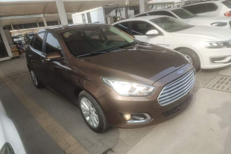 Used Ford Escort 2015 1.5L Automatic Fashion Model
