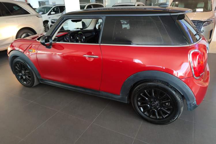 Used  MINI 2016 1.5T COOPER
