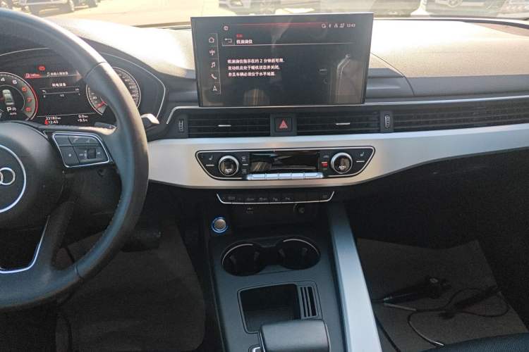 Used Audi A4L 2020 40 TFSI Luxury Dynamic Model
