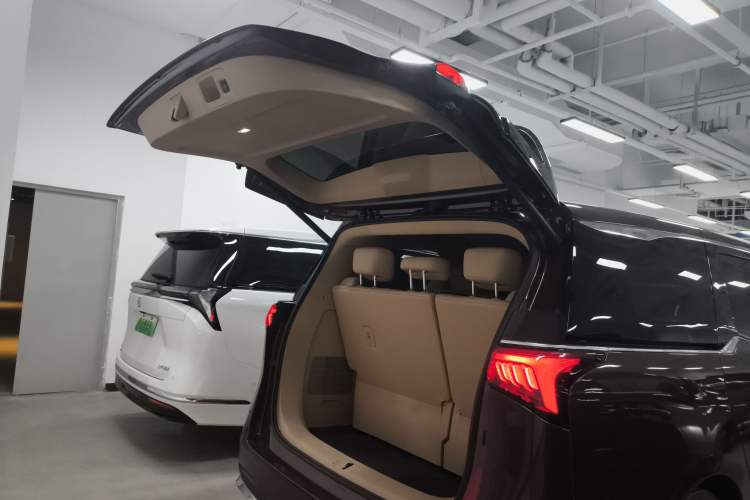 Used Buick Century 2023 2.0T Seven-Seater Deluxe Edition