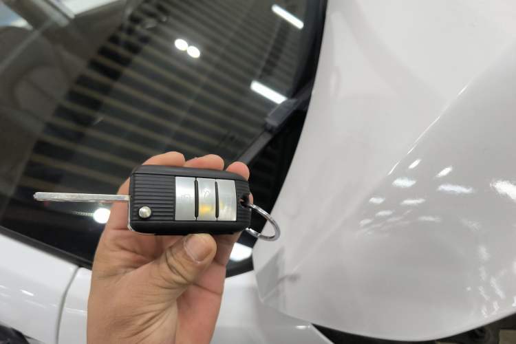 Used Roewe RX5 2018 30T Two-Wheel Drive Automatic Internet Platinum Edition
