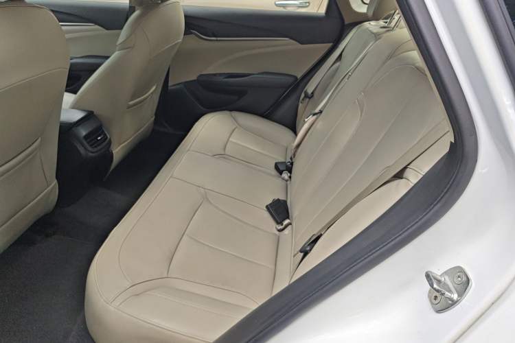 Used Buick GT 2019 15T Dual-Clutch Connected Elite Model China VI
