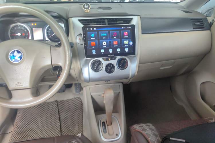 Used Venucia D50 2013 1.6L Automatic Fashion Edition