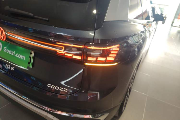 Used Volkswagen ID.6 CROZZ 2022 Long-Range PRO Edition
