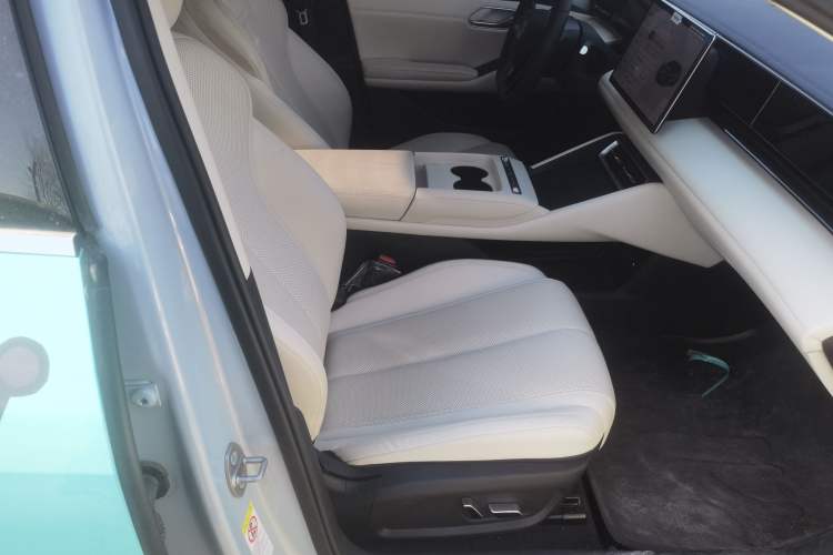 Used BYD Qin L 2025 EV 545KM Beyond Version
