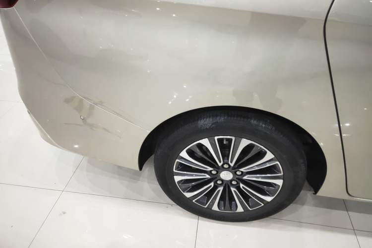 Used Buick GL8 2021 ES Landtrek 653T Luxury Model